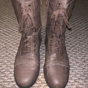 Size 10 Brown Combat boots